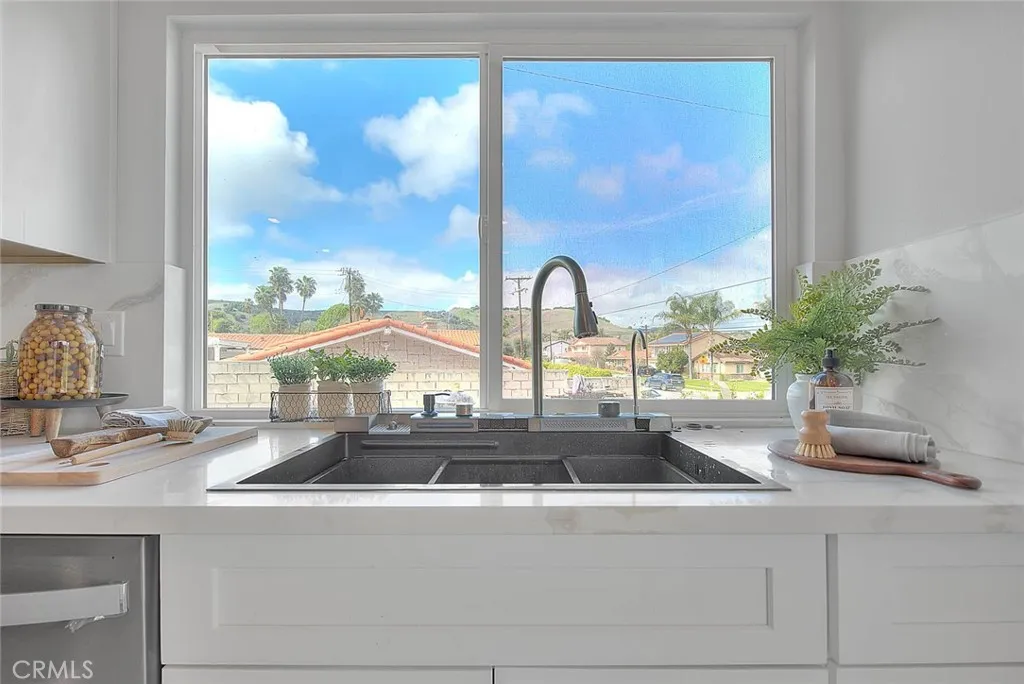 1502 Hedgepath, Hacienda Heights, California 91745 home-pic-13